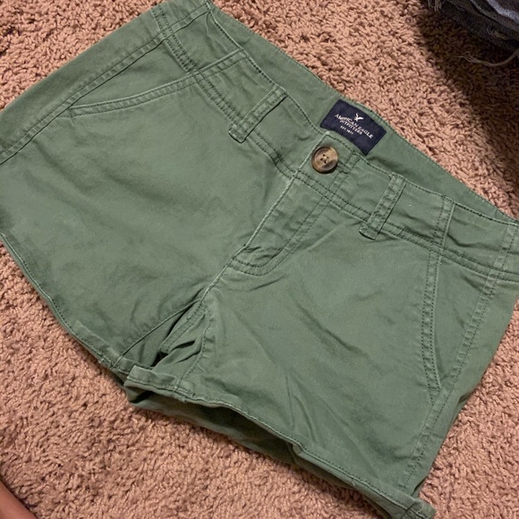 MIDI American Eagle Shorts - Picture 1 of 1